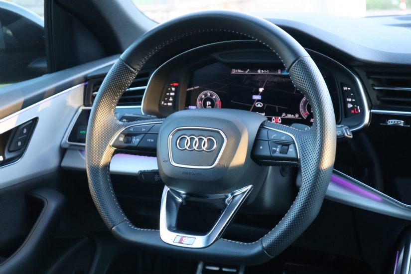Audi Q8