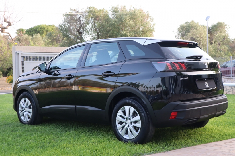 Peugeot  3008 