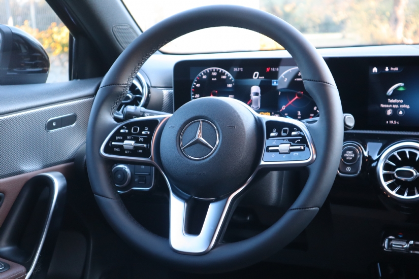 Mercedes-Benz  A 180