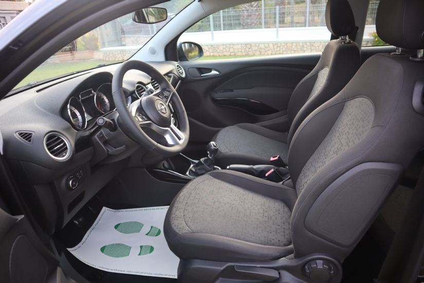 Opel Adam