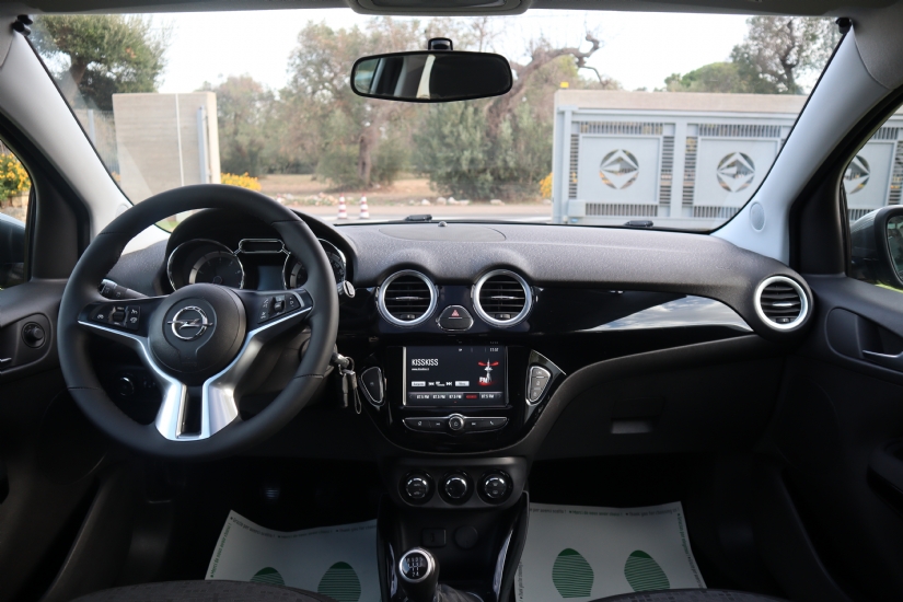 Opel Adam