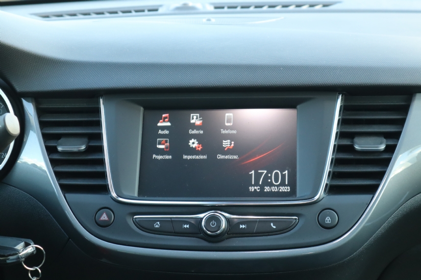 Opel Crossland X