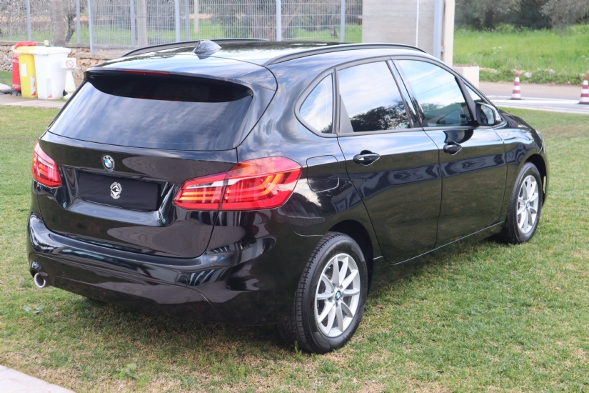 BMW 216d
