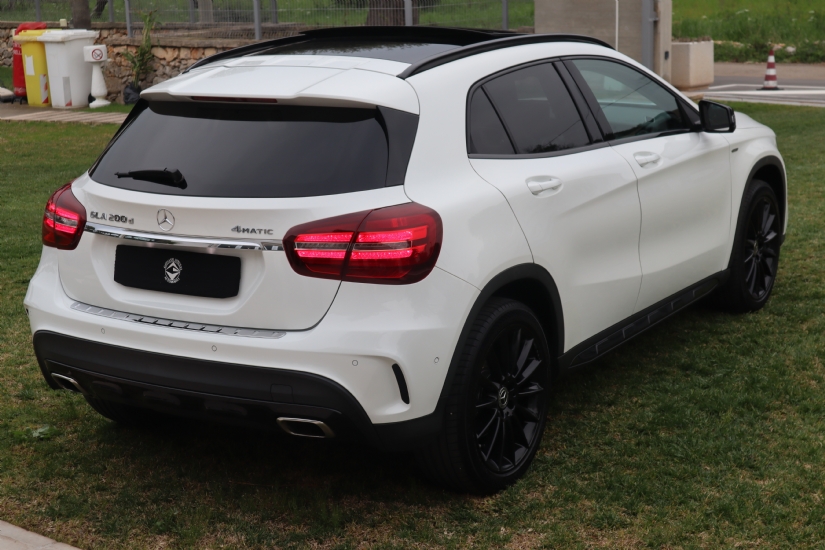 Mercedes-Benz GLA 200d