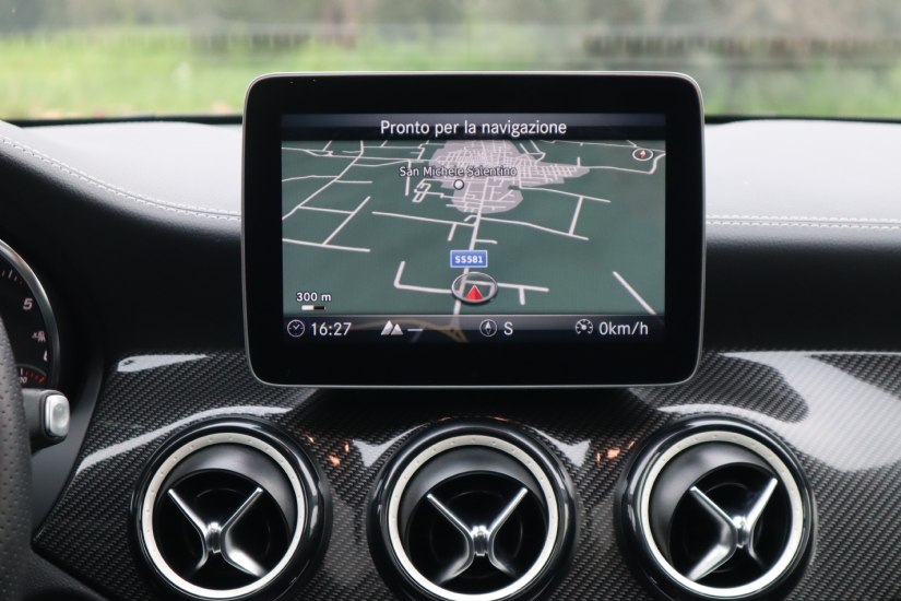 Mercedes-Benz GLA 200d