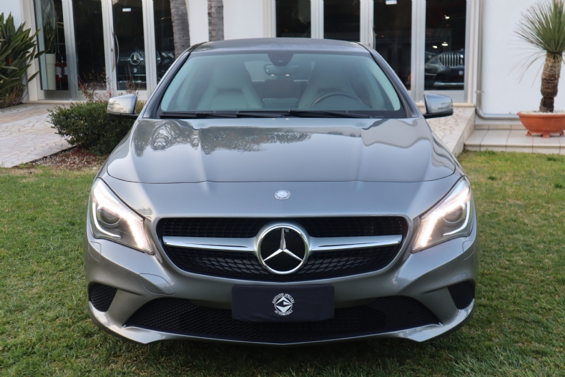 Mercedes-Benz CLA 220