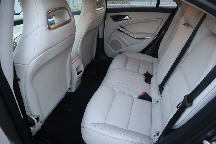 Mercedes-Benz CLA 220