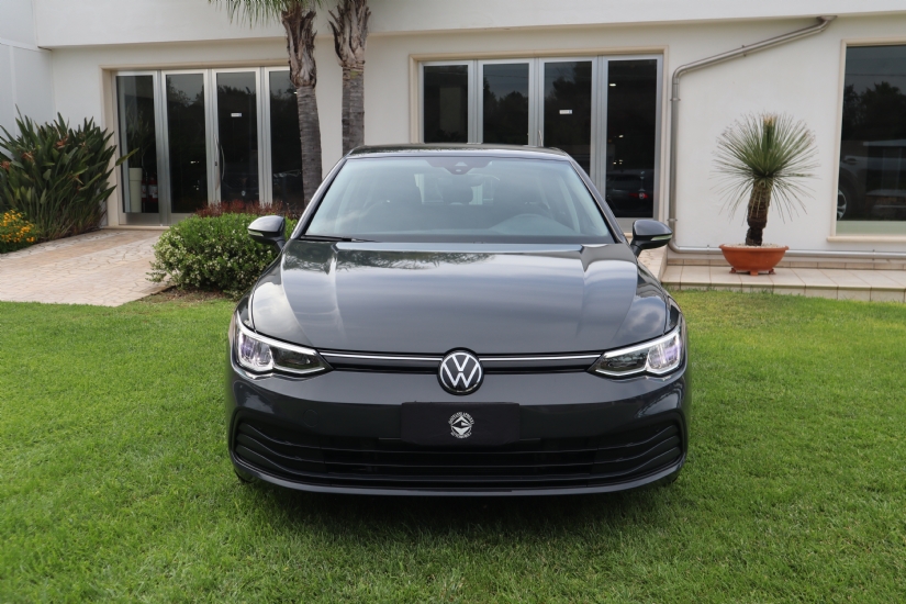 Volkswagen  Golf 