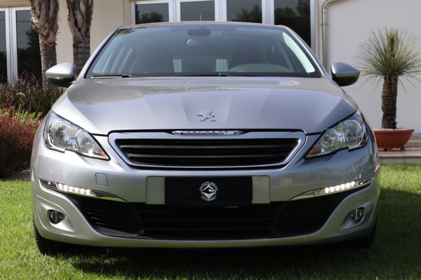 Peugeot  308 