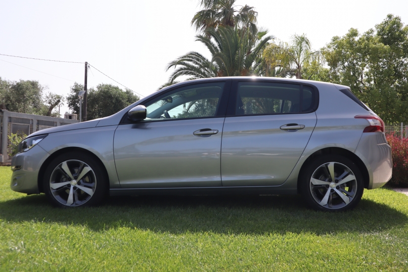 Peugeot  308 
