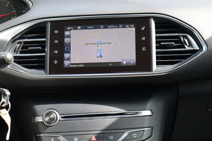 Peugeot  308 