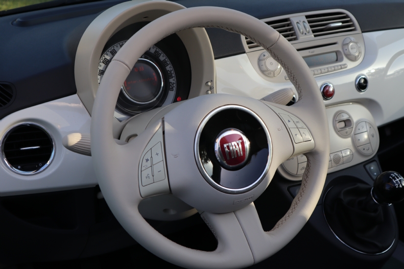 Fiat FIAT 500 1.2 Lounge Cabrio 