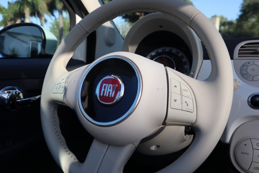 Fiat FIAT 500 1.2 Lounge Cabrio 
